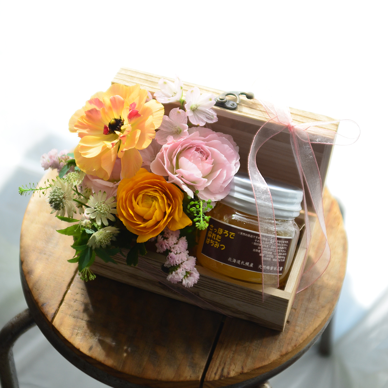 札幌ハチミツとミニアレンジメントセット